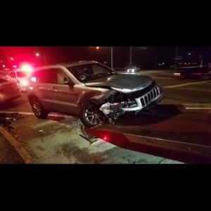 Car crash -will give goodie box to biggest donor